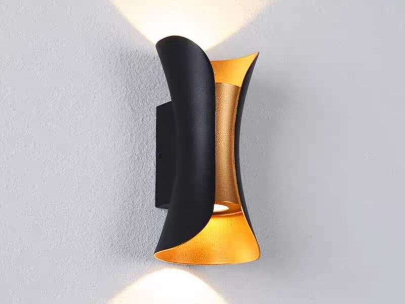 Smart Wall Light 