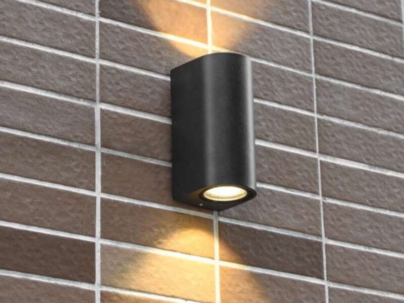 Smart Wall Light 